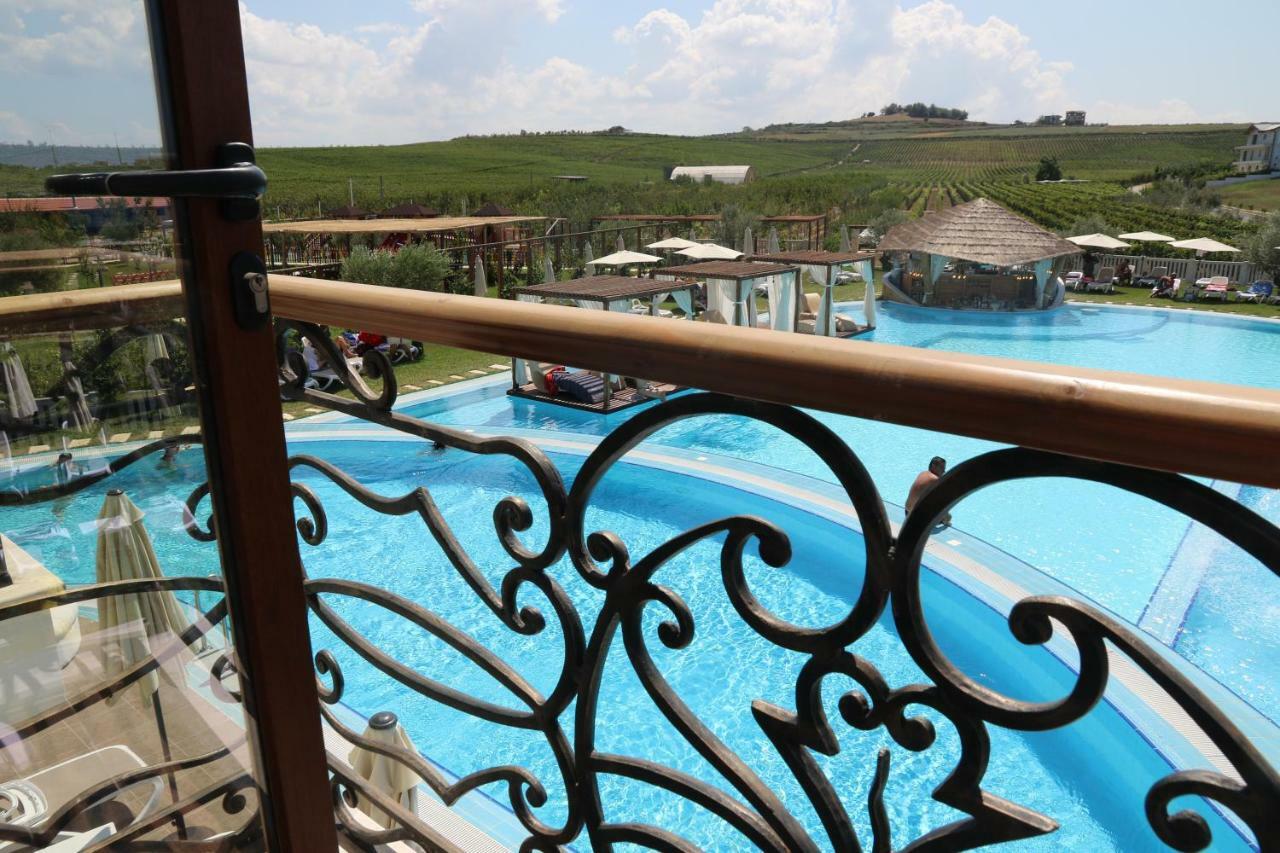 Vinea Resort Durrës Exterior foto